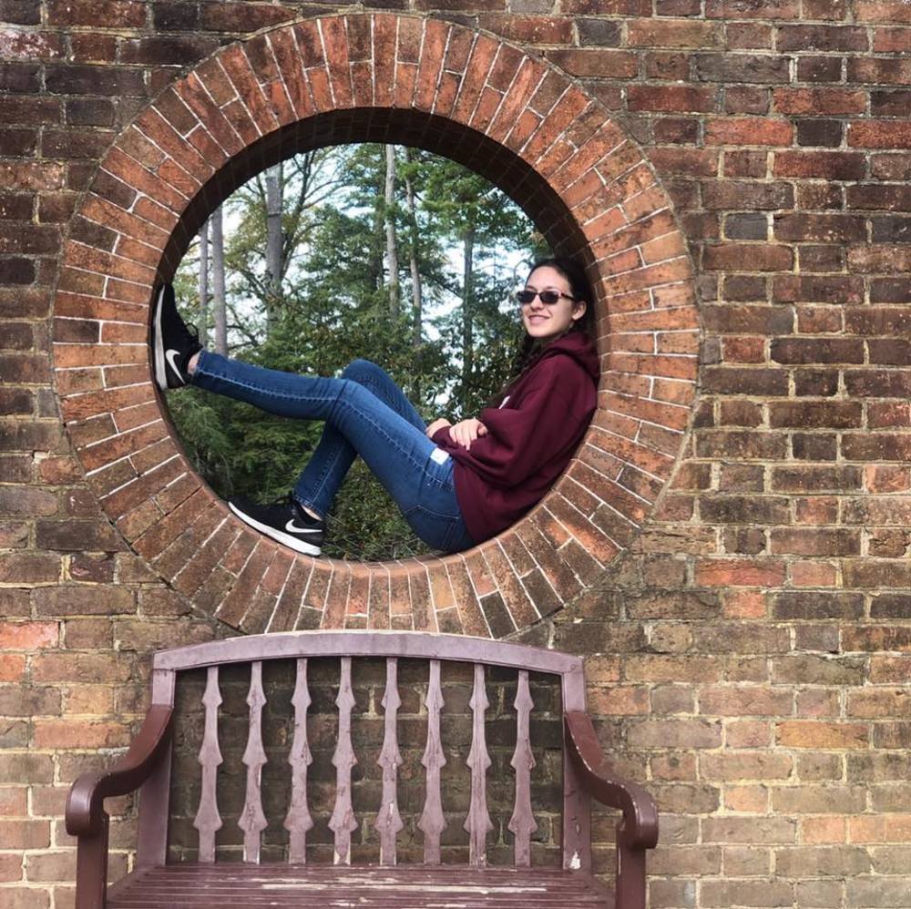 Meet your Posher, Leah